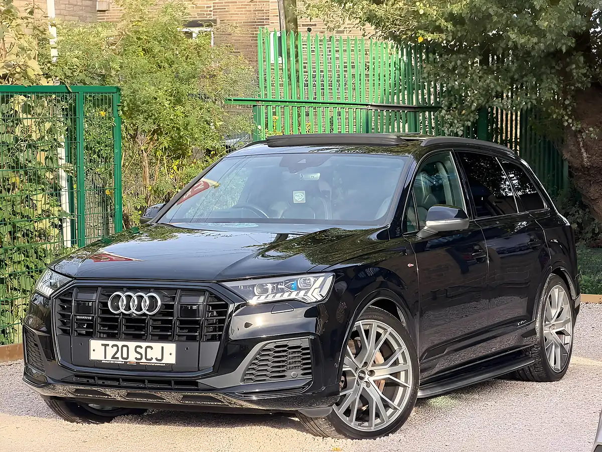 Used 2020 Audi Q7 Vorsprung Black - Interior and Exterior details 3