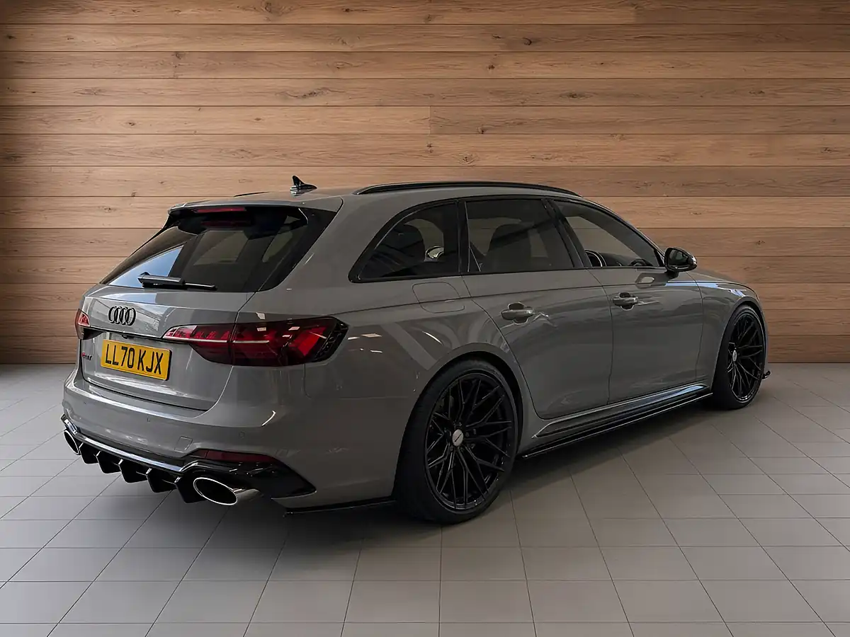 Used 2020 Audi RS 4 Avant Grey - Interior and Exterior details 5