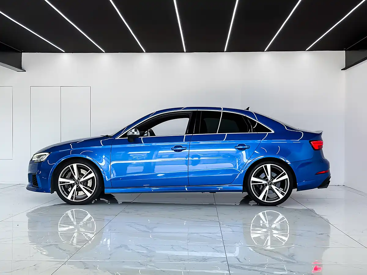 Used 2020 Audi RS3 Saloon Blue - Interior and Exterior details 3
