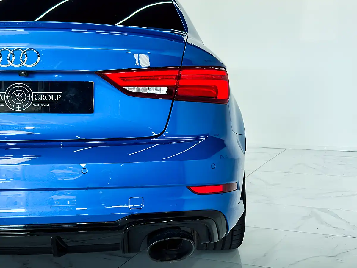 Used 2020 Audi RS3 Saloon Blue - Interior and Exterior details 9