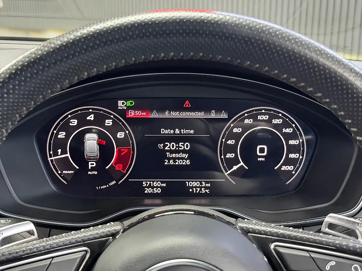 Used 2020 Audi RS4 Avant Blue - Interior and Exterior details 16