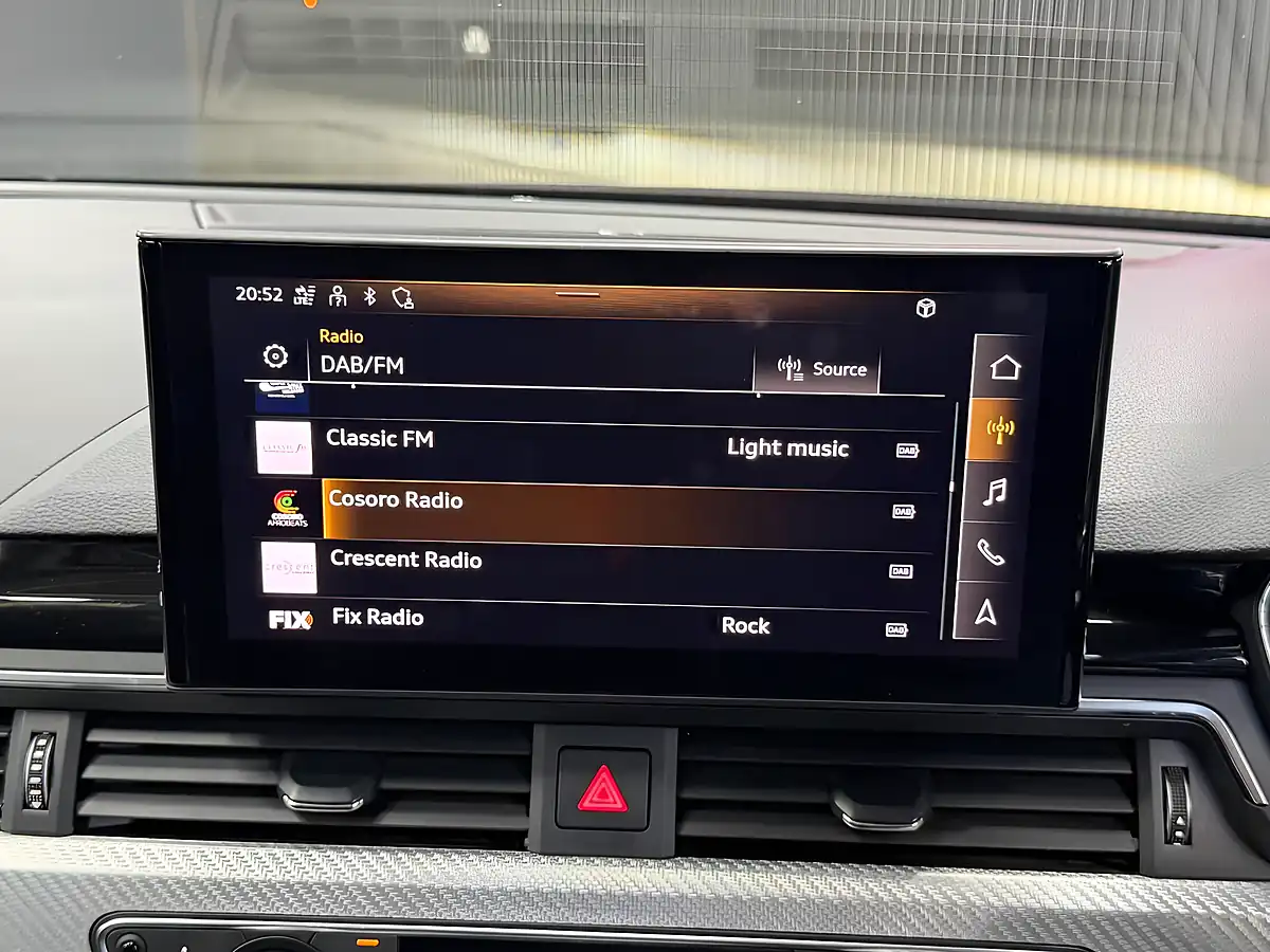 Used 2020 Audi RS4 Avant Blue - Interior and Exterior details 19