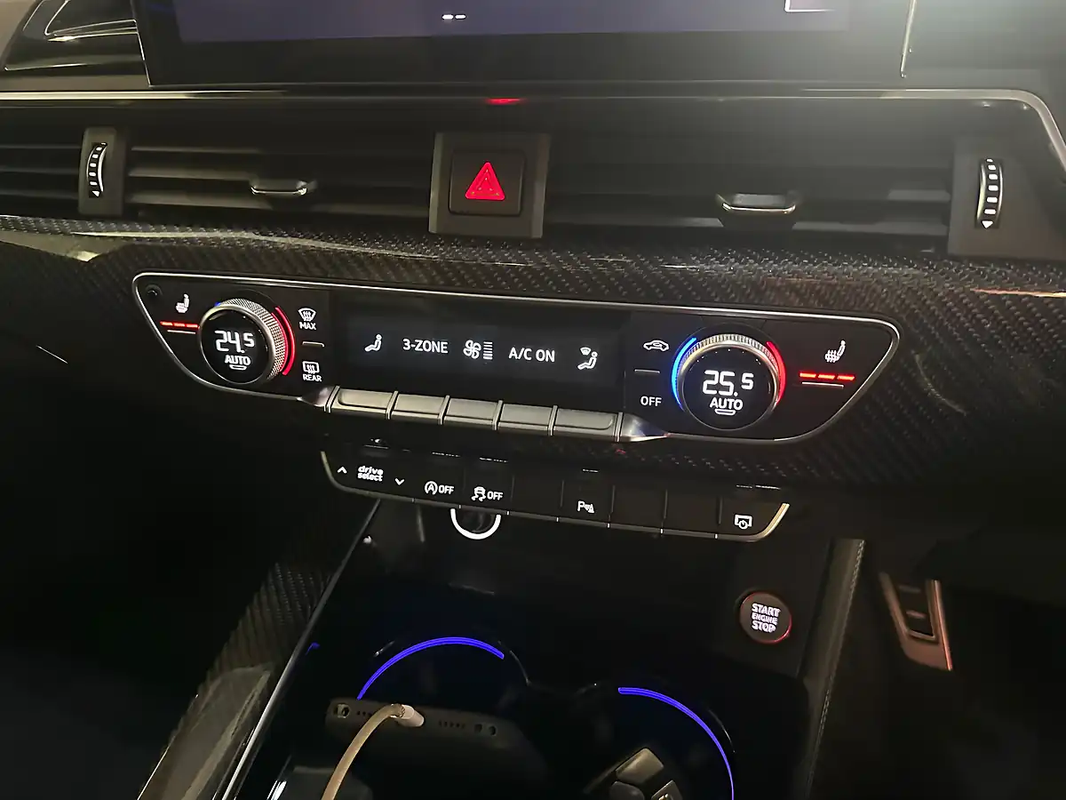 Used 2020 Audi RS4 Avant Carbon Black Black - Interior and Exterior details 16