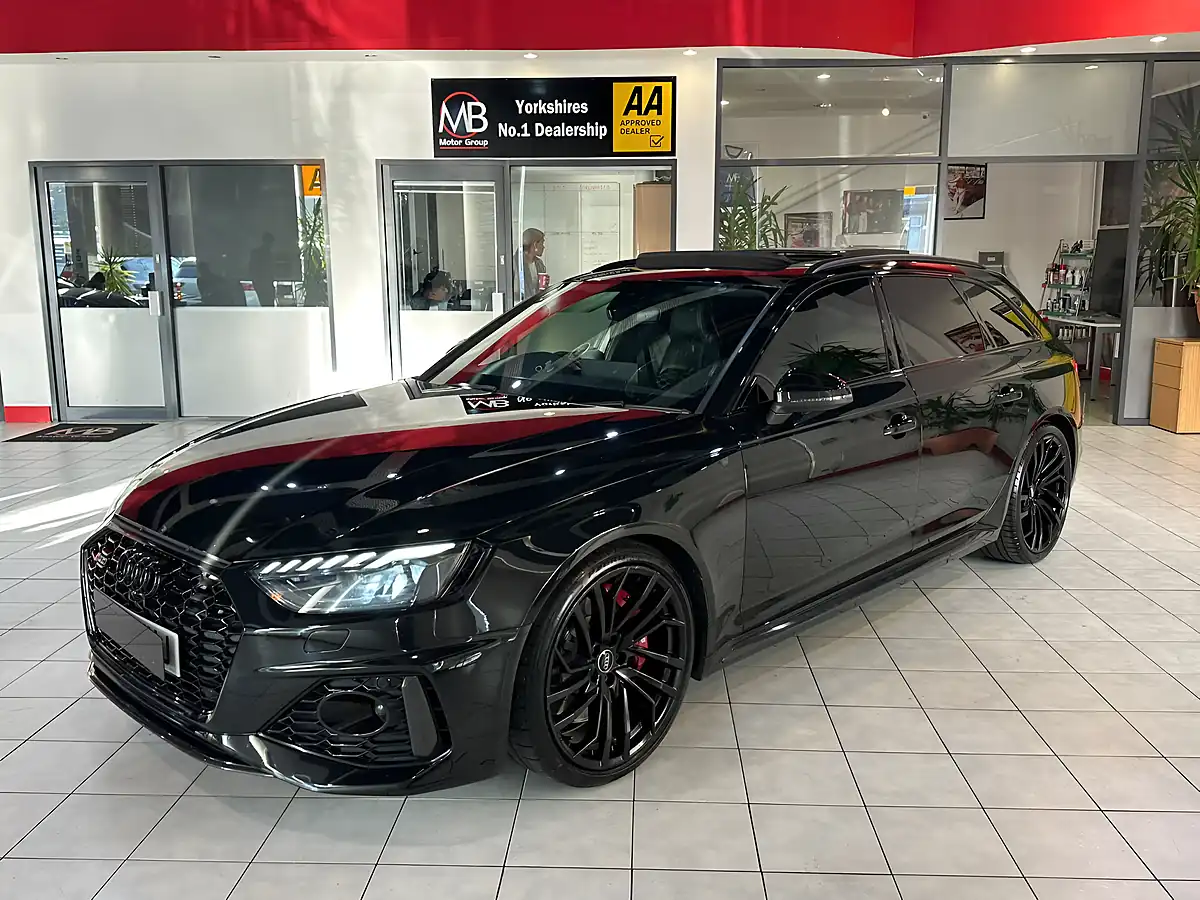 Used 2020 Audi RS4 Avant Carbon Black Black - Interior and Exterior details 2