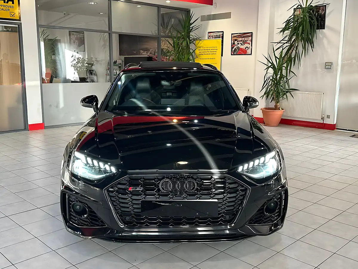 Used 2020 Audi RS4 Avant Carbon Black Black - Interior and Exterior details 3
