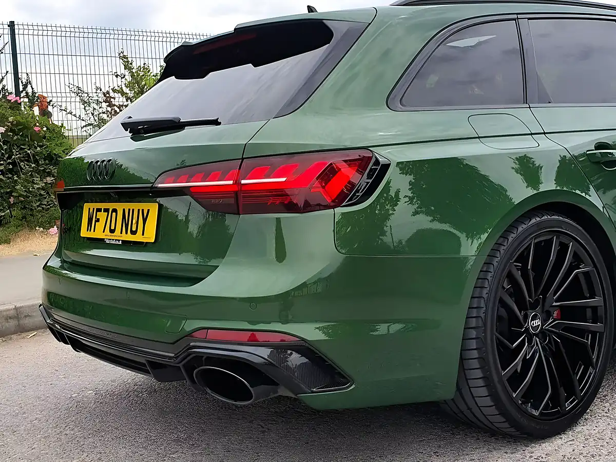 Used 2020 Audi RS4 Avant Carbon Black Sonoma Green - Interior and Exterior details 11