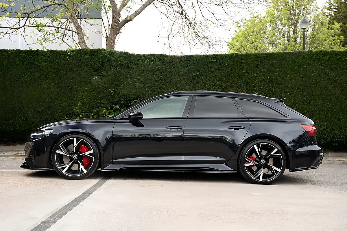 Used 2020 Audi RS6 Avant Vorsprung Black - Interior and Exterior details 10