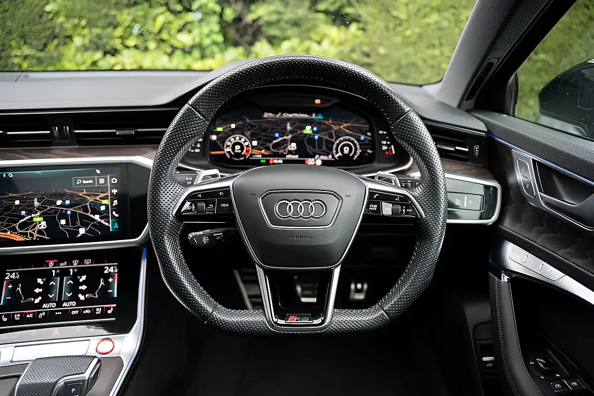 Used 2020 Audi RS6 Avant Vorsprung Black - Interior and Exterior details 17