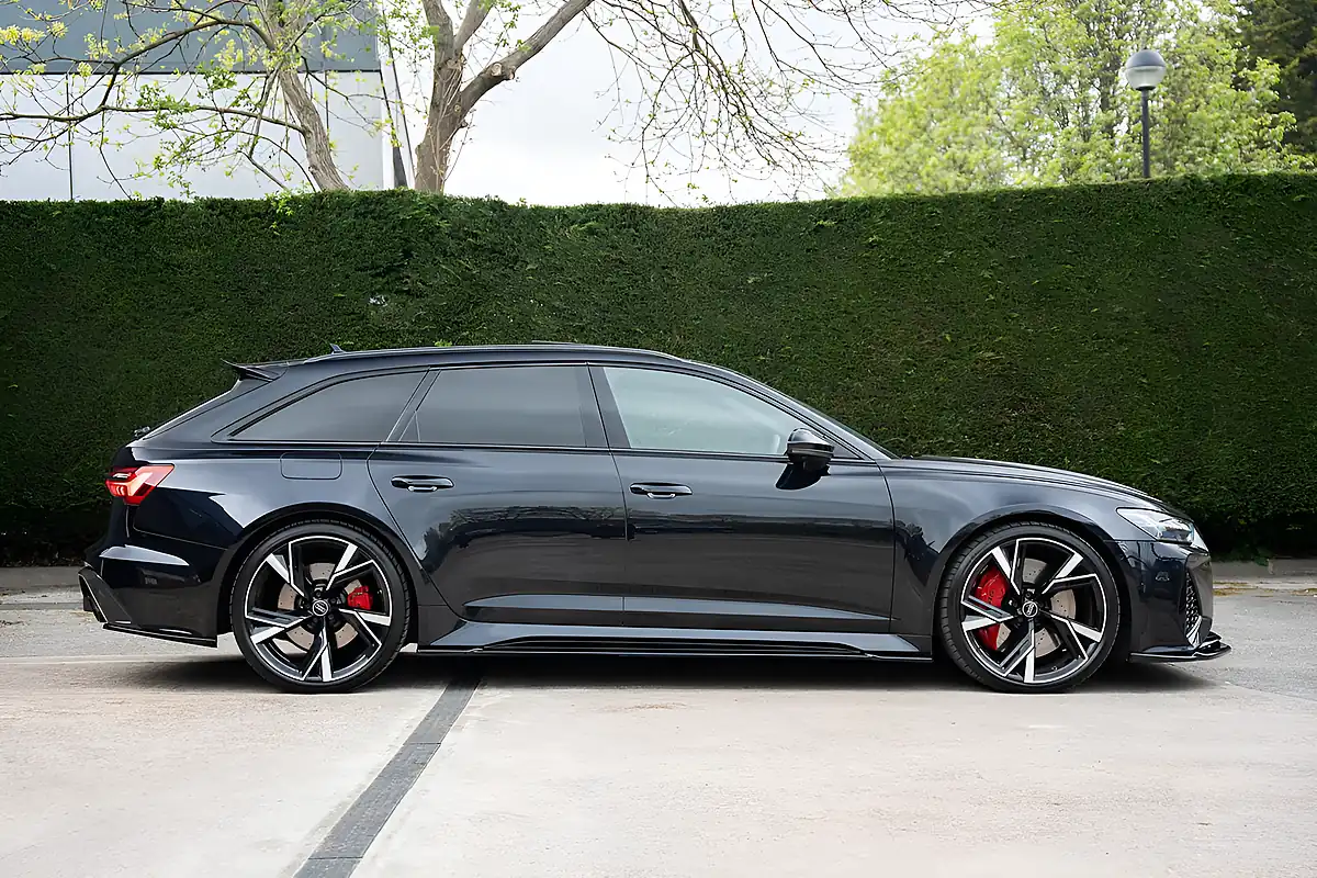 Used 2020 Audi RS6 Avant Vorsprung Black - Interior and Exterior details 6