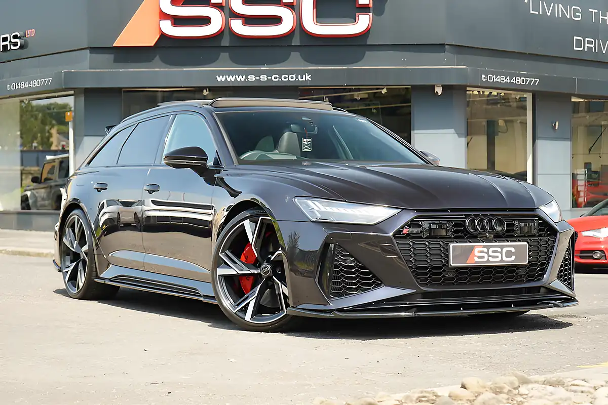 Used 2020 Audi RS6 Avant Vorsprung Black - Front View