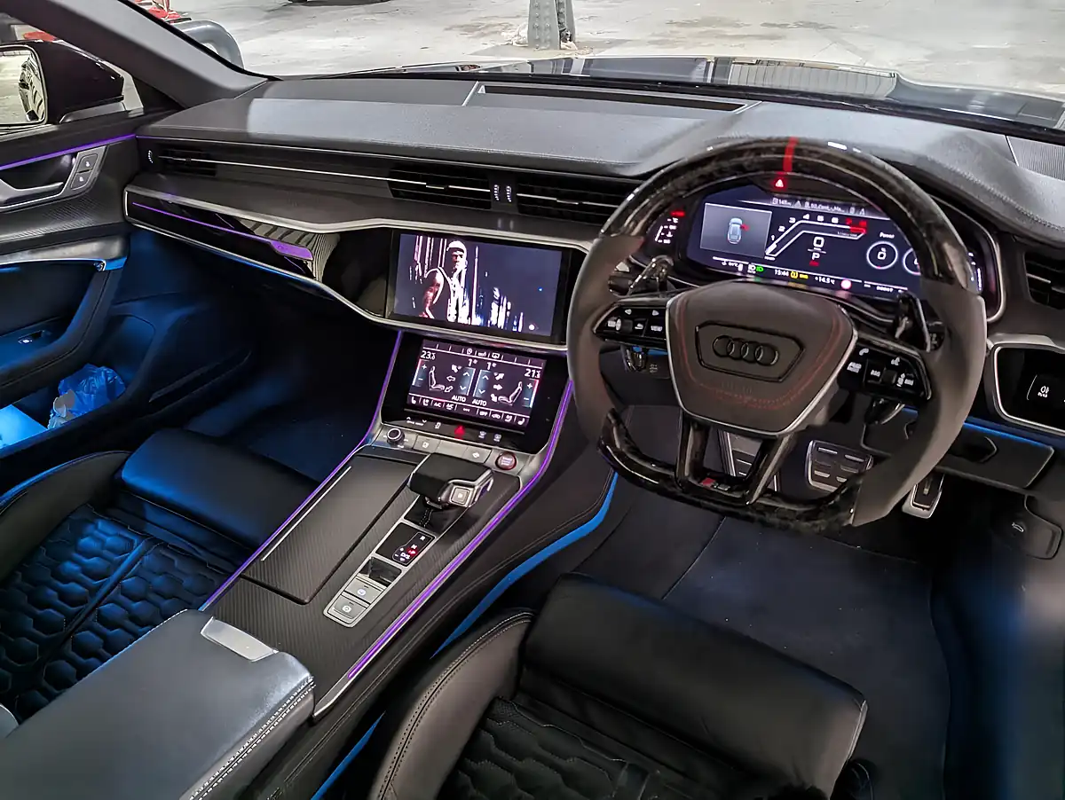 Used 2020 Audi RS6 Launch Edition Black - Interior and Exterior details 16