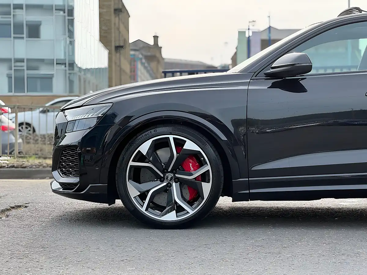 Used 2020 Audi RSQ8 Vorsprung Black - Interior and Exterior details 11