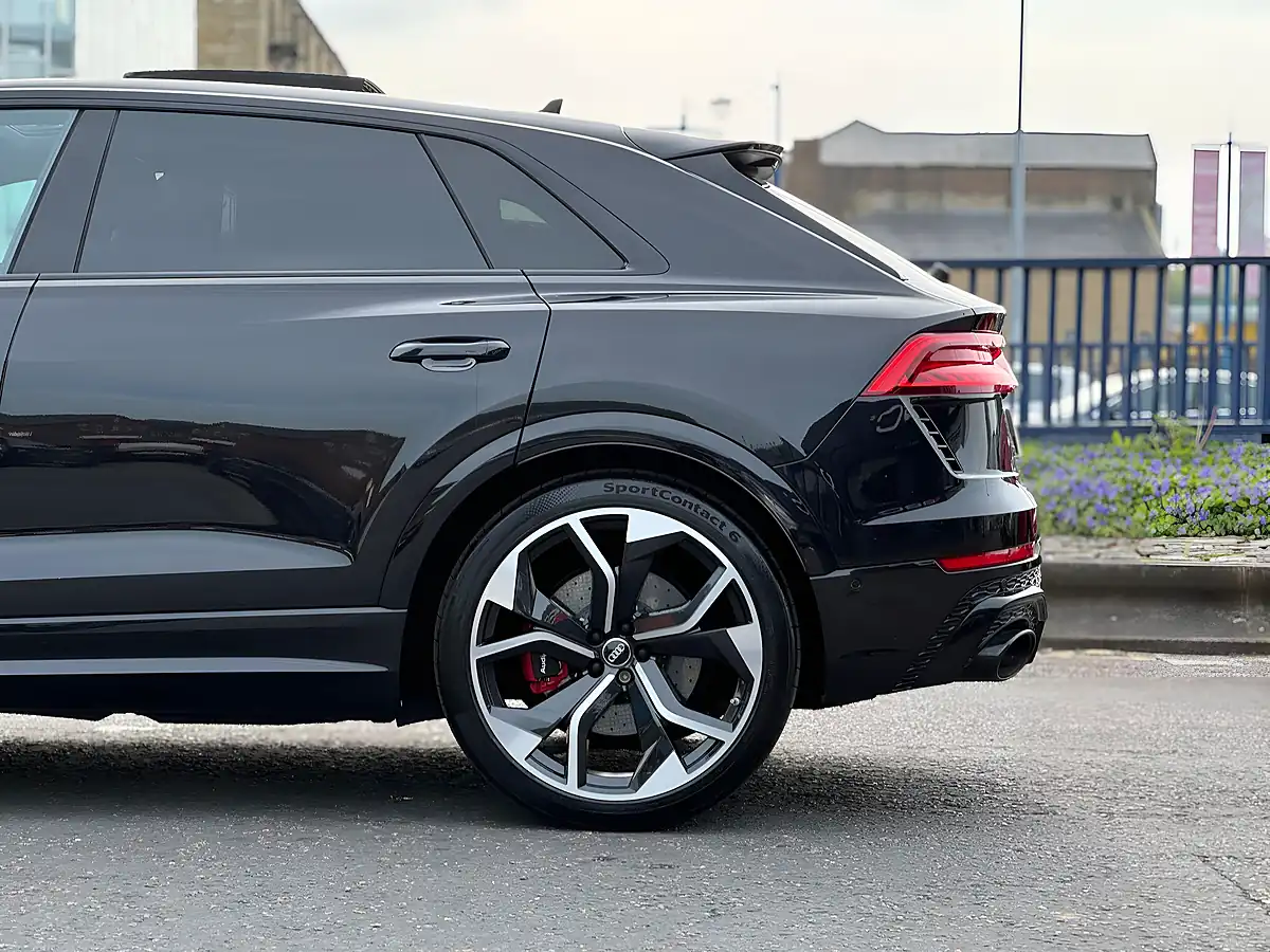 Used 2020 Audi RSQ8 Vorsprung Black - Interior and Exterior details 12