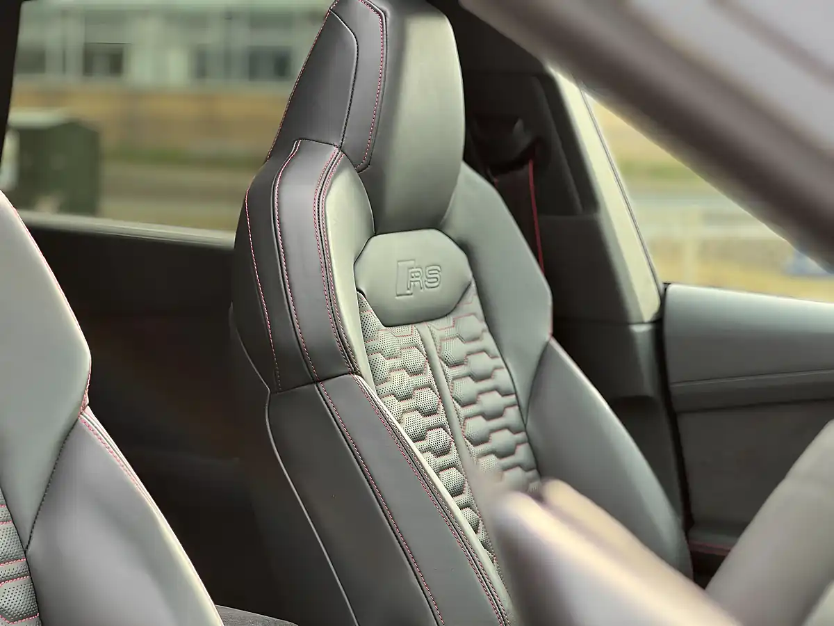 Used 2020 Audi RSQ8 Vorsprung Black - Interior and Exterior details 18
