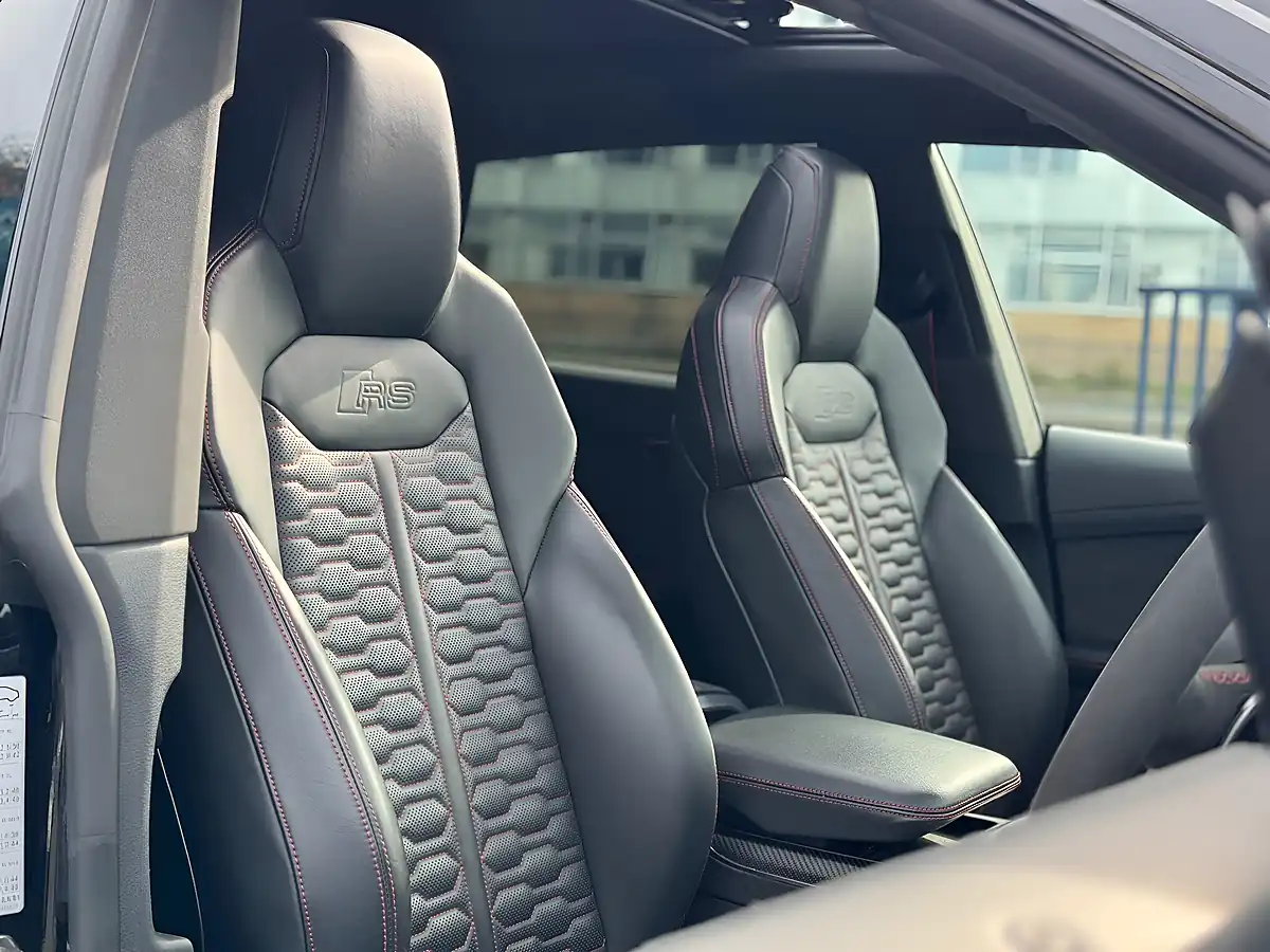 Used 2020 Audi RSQ8 Vorsprung Black - Interior and Exterior details 3