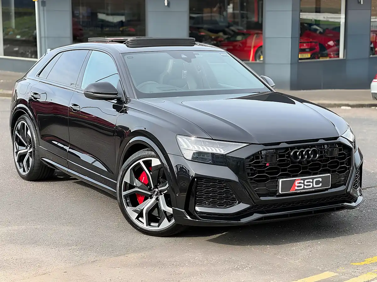 Used 2020 Audi RSQ8 Vorsprung Black - Interior and Exterior details 4