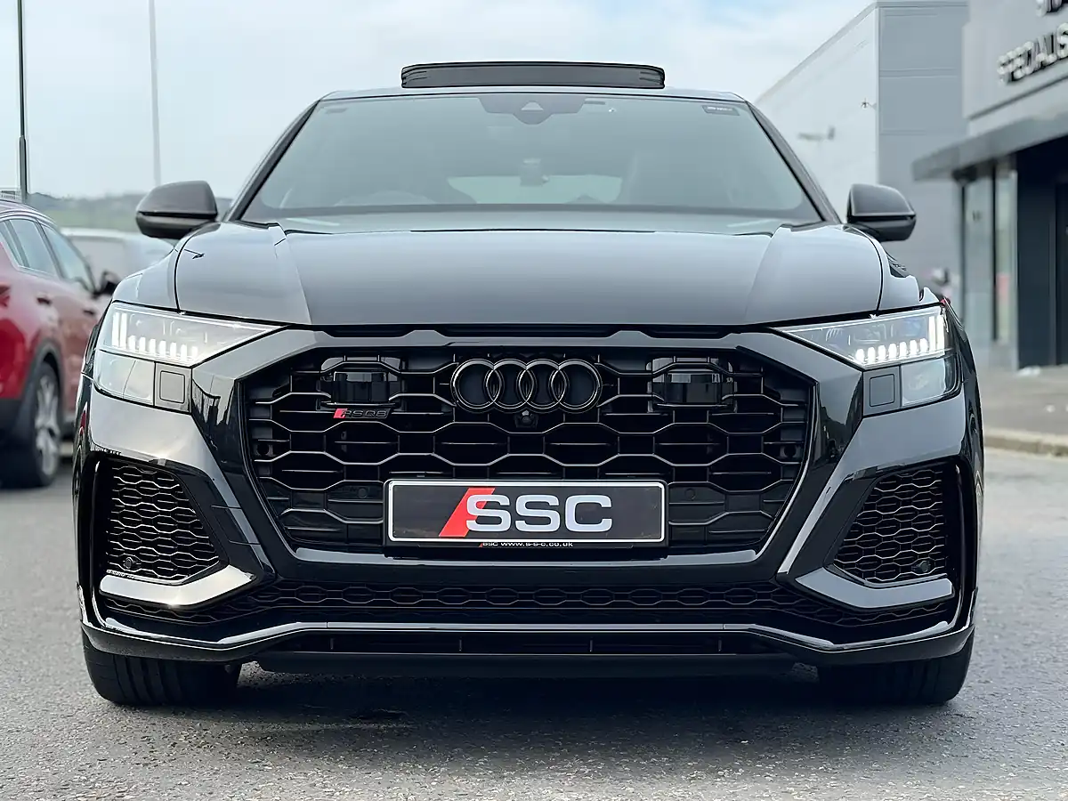 Used 2020 Audi RSQ8 Vorsprung Black - Interior and Exterior details 8