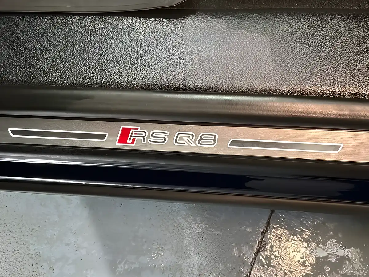 Used 2020 Audi RSQ8 Vorsprung Blue - Interior and Exterior details 11
