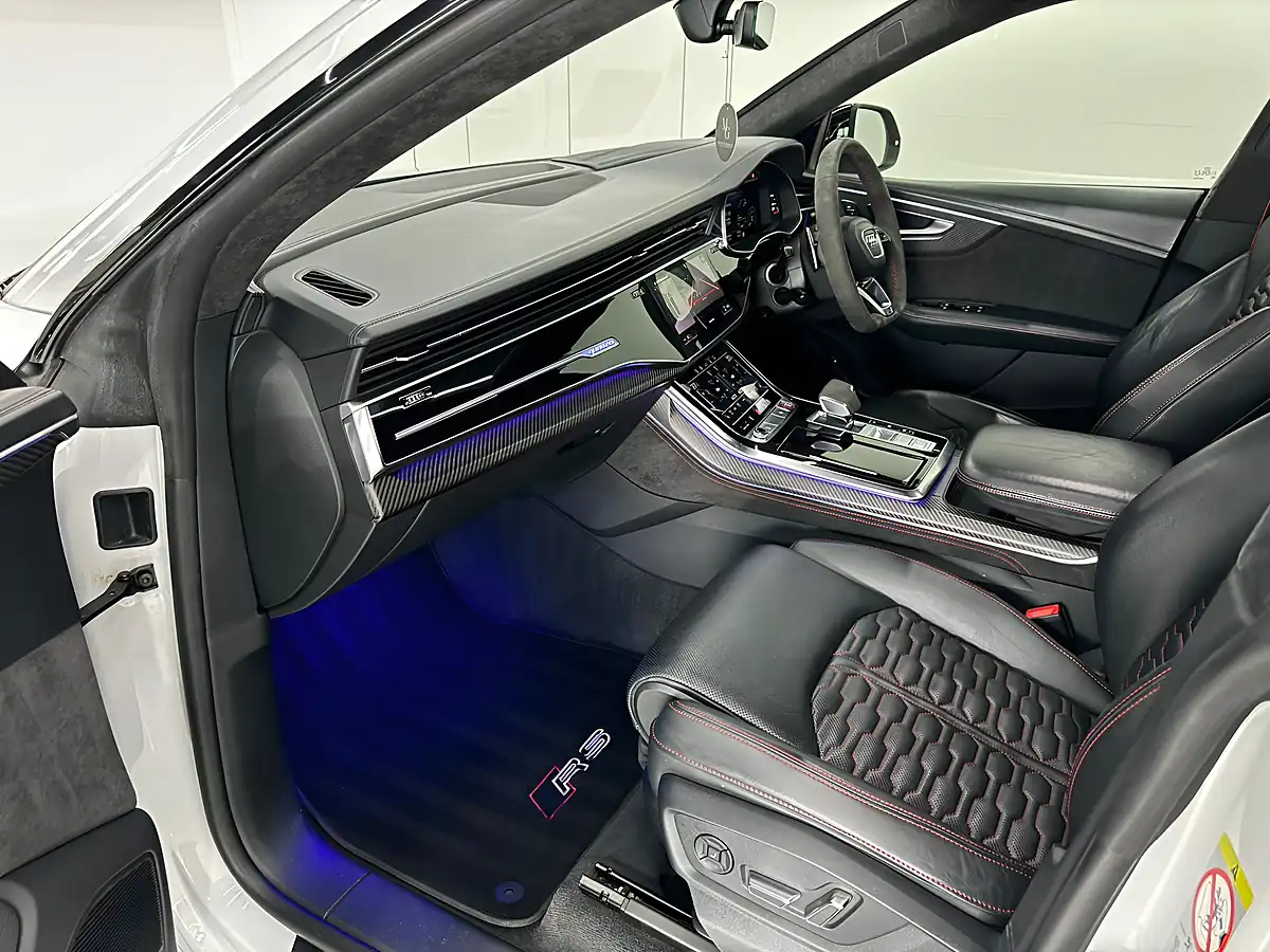 Used 2020 Audi RSQ8 Vorsprung Glacier White - Interior and Exterior details 17