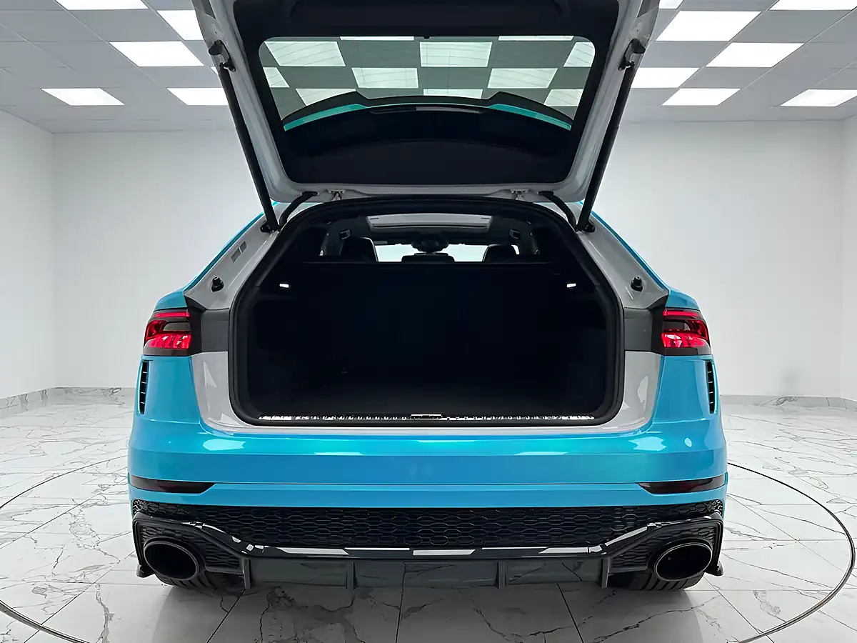 Used 2020 Audi Rsq8 Vorsprung White - Interior and Exterior details 16
