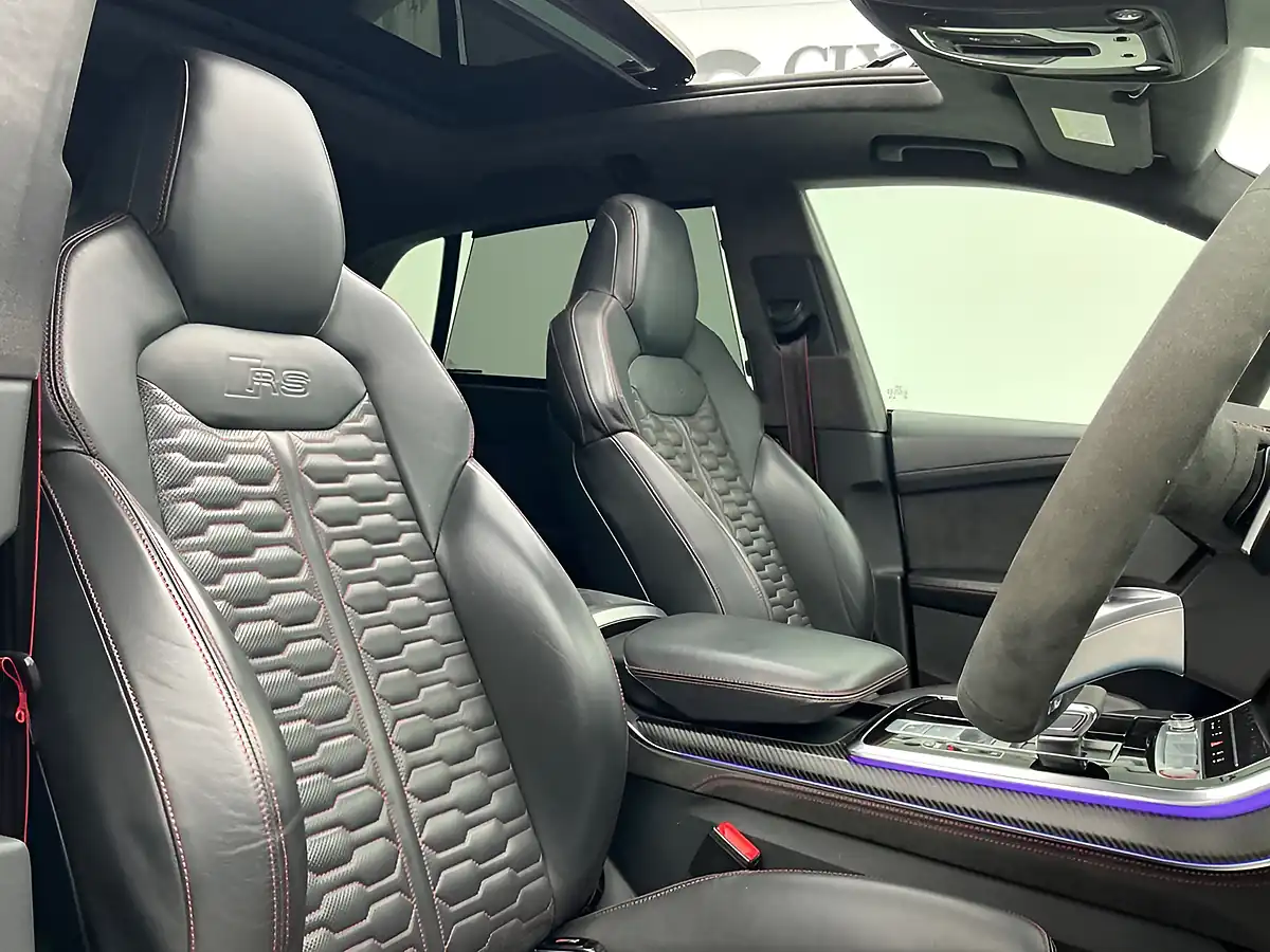 Used 2020 Audi Rsq8 Vorsprung White - Interior and Exterior details 8