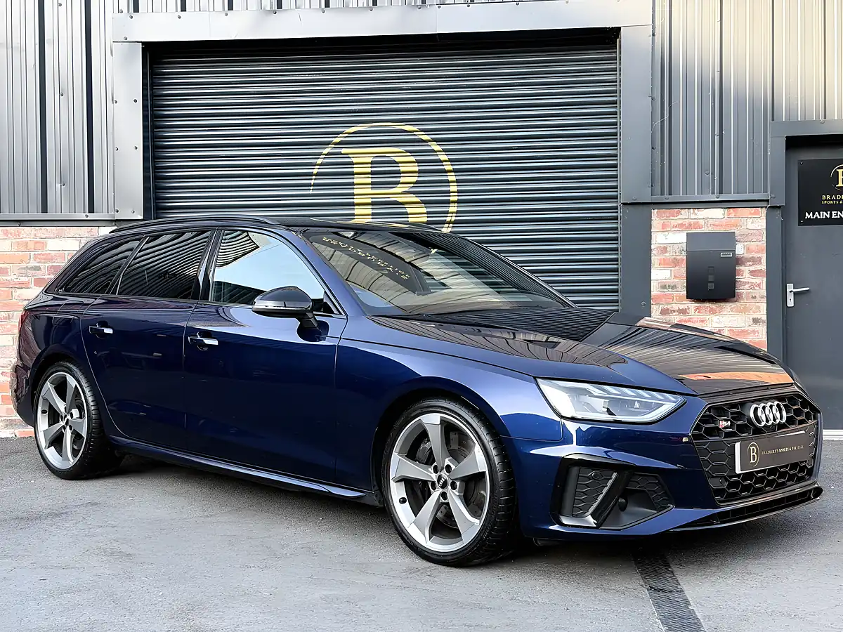 Used 2020 Audi S4 Avant Black Edition Blue - Interior and Exterior details 9