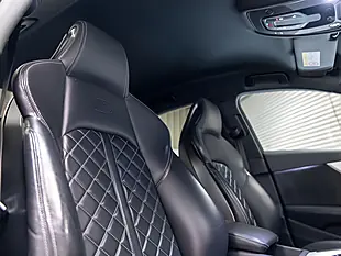 Used 2020 Audi S4 Blue - Interior and Exterior details 11