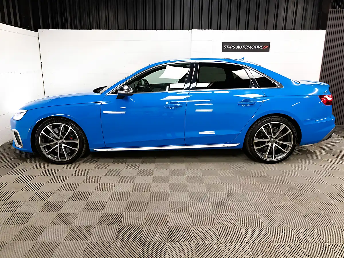 Used 2020 Audi S4 Blue - Interior and Exterior details 4