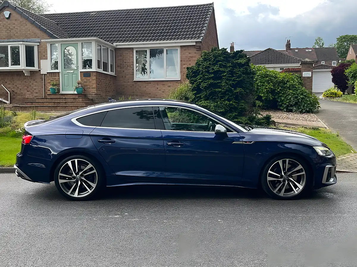 Used 2020 Audi S5 Sportback Blue - Interior and Exterior details 9