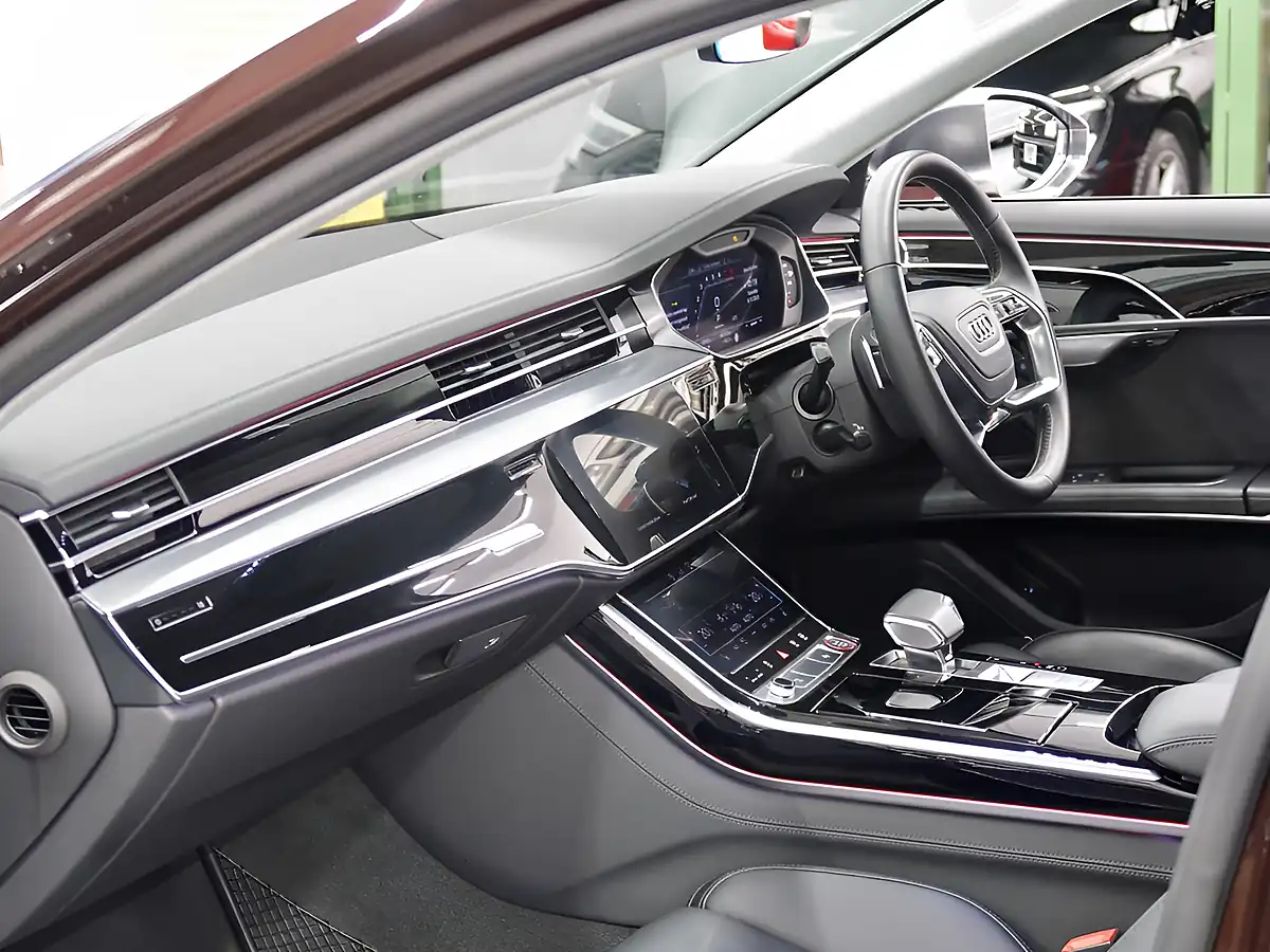Used 2020 Audi S8 Red - Interior and Exterior details 13