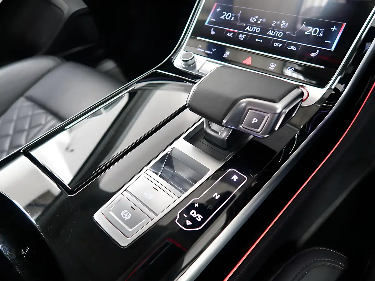 Used 2020 Audi S8 Red - Interior and Exterior details 14