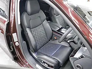 Used 2020 Audi S8 Red - Interior and Exterior details 16