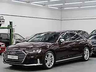 Used 2020 Audi S8 Red - Interior and Exterior details 3