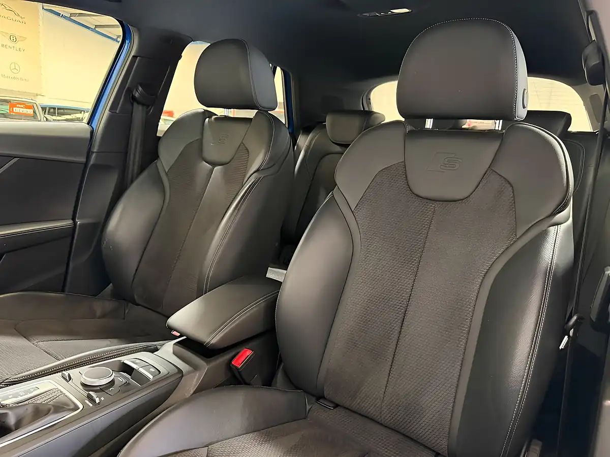 Used 2020 Audi SQ2 S Blue - Interior and Exterior details 13