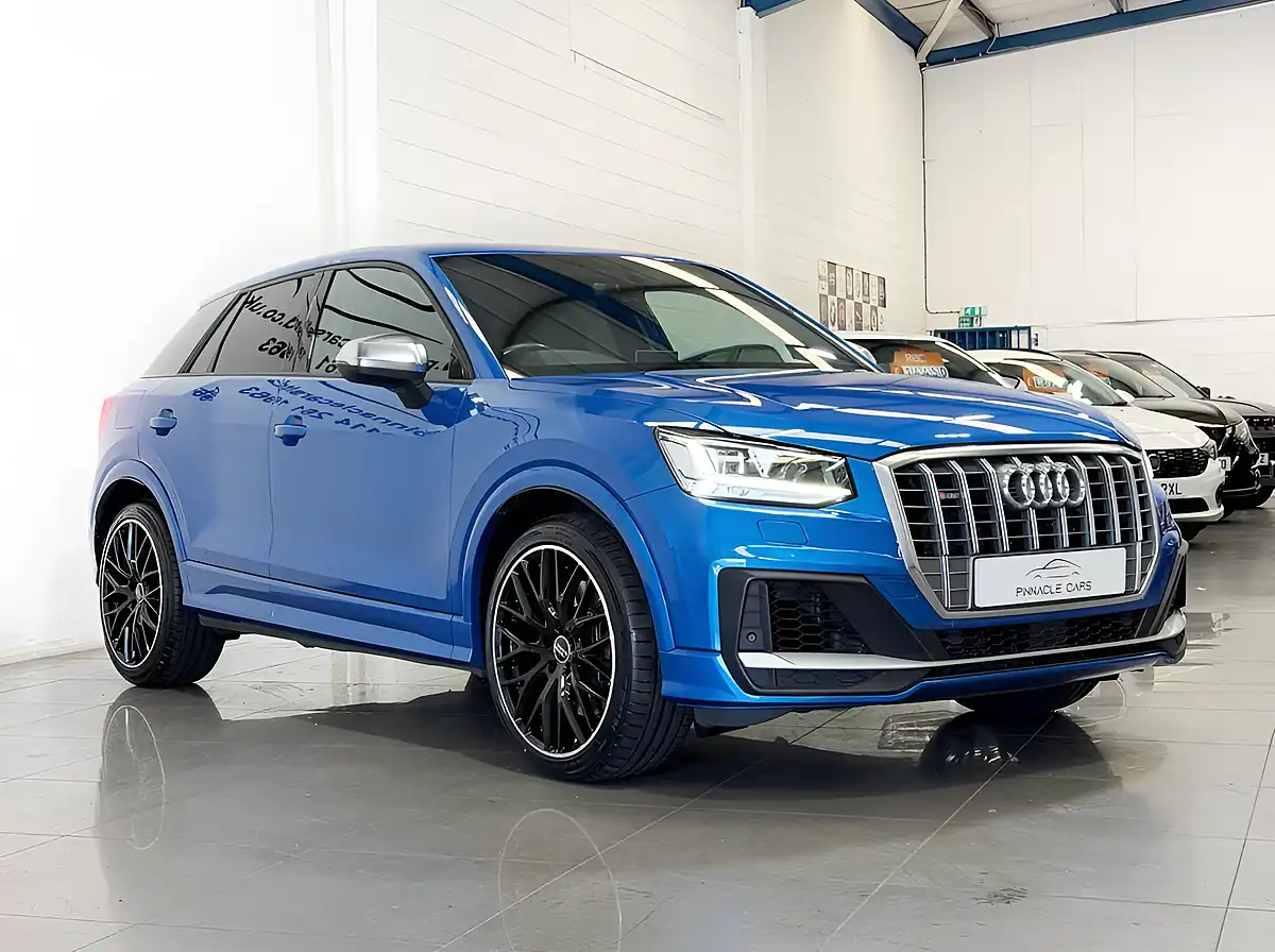 Used 2020 Audi SQ2 S Blue - Interior and Exterior details 5