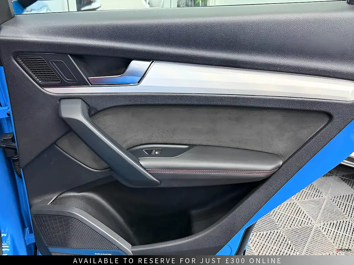 Used 2020 Audi SQ5 Blue - Interior and Exterior details 14