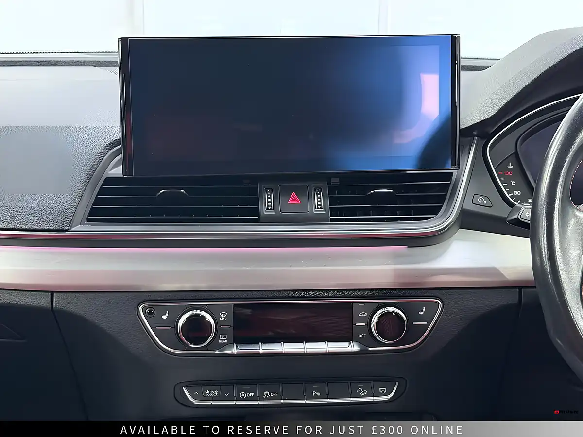 Used 2020 Audi SQ5 Blue - Interior and Exterior details 15