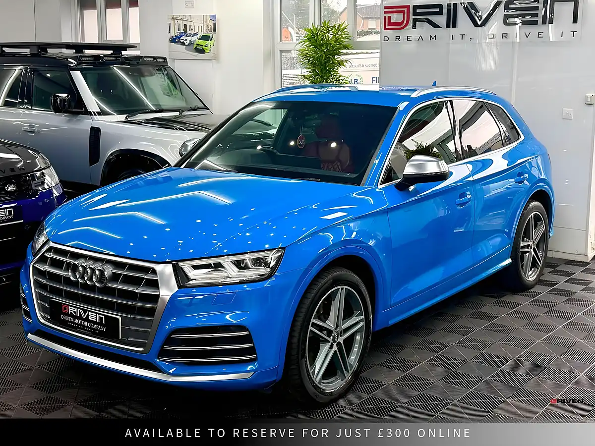 Used 2020 Audi SQ5 Blue - Interior and Exterior details 6