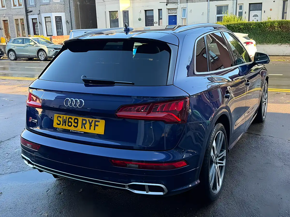 Used 2020 Audi SQ5 S Line Blue - Interior and Exterior details 11