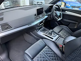 Used 2020 Audi SQ5 S Line Blue - Interior and Exterior details 13