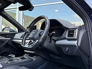 Used 2020 Audi SQ5 S Line Blue - Interior and Exterior details 19