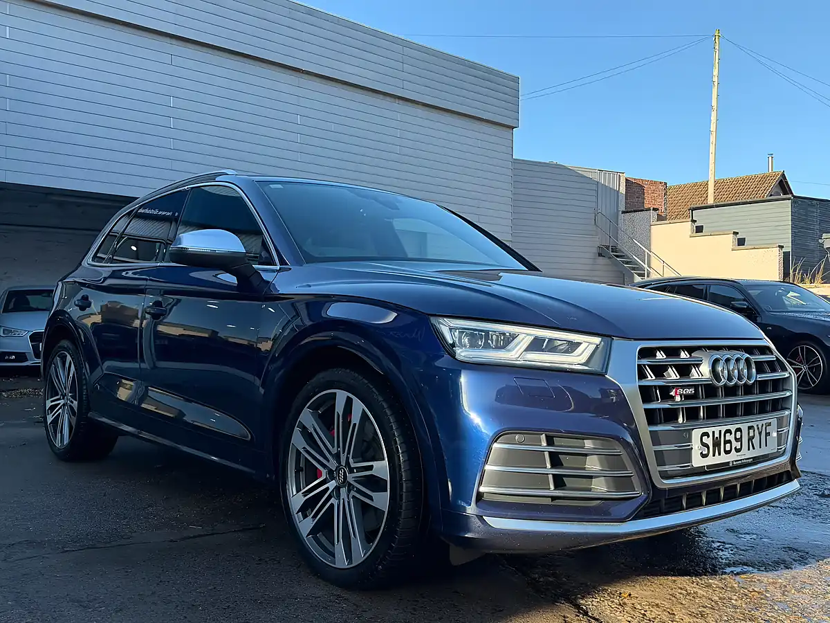 Used 2020 Audi SQ5 S Line Blue - Interior and Exterior details 2