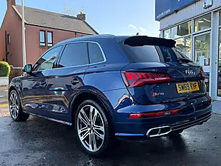 Used 2020 Audi SQ5 S Line Blue - Interior and Exterior details 5