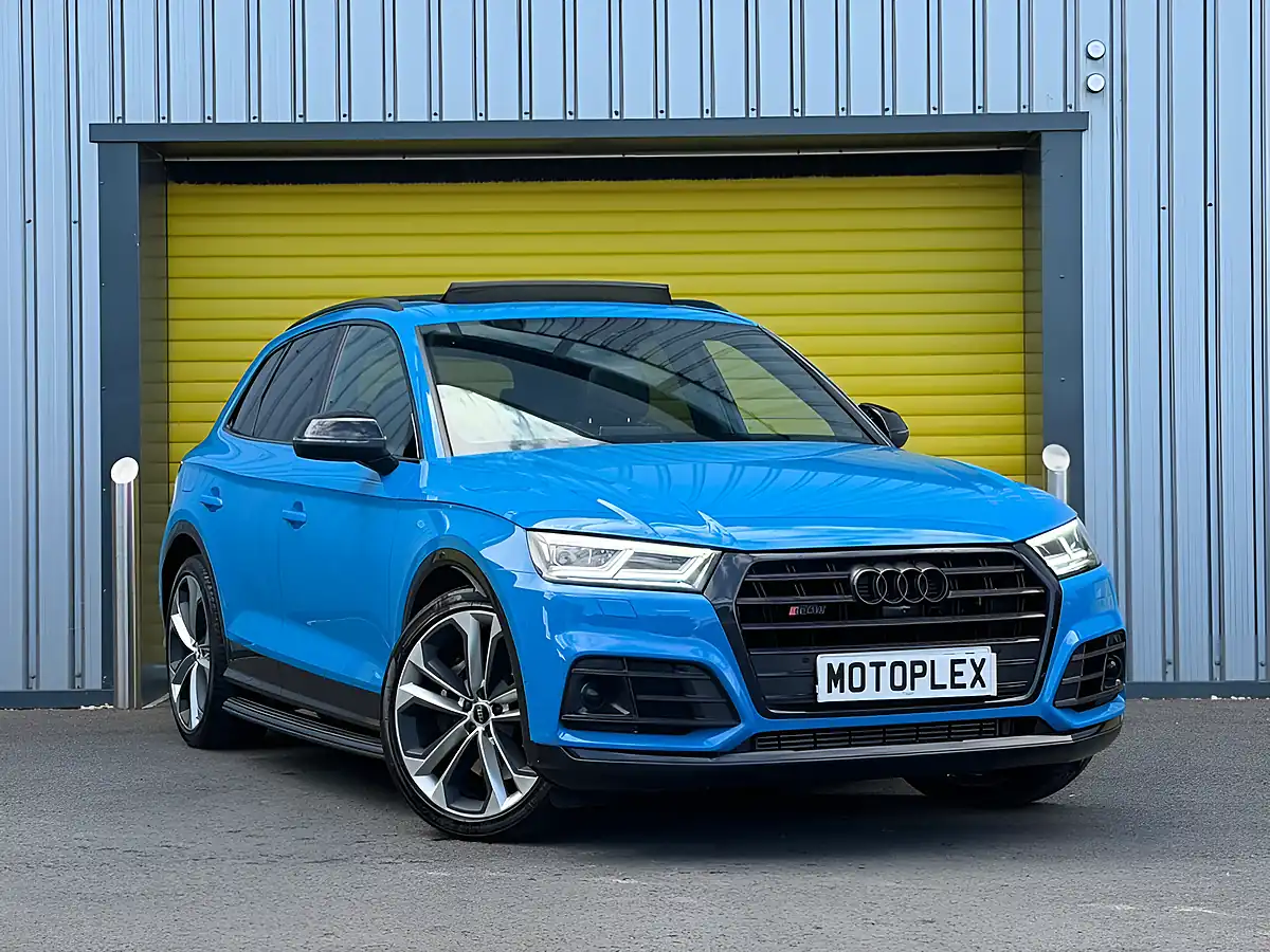 Used 2020 Audi SQ5 Vorsprung Blue - Interior and Exterior details 3