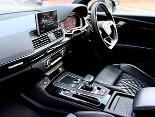 Used 2020 Audi SQ5 Vorsprung Blue - Interior and Exterior details 18