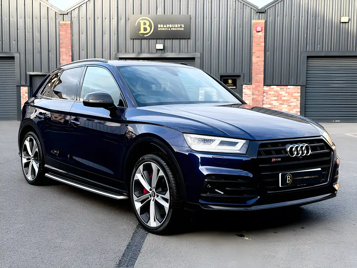 Used 2020 Audi SQ5 Vorsprung Blue - Interior and Exterior details 2