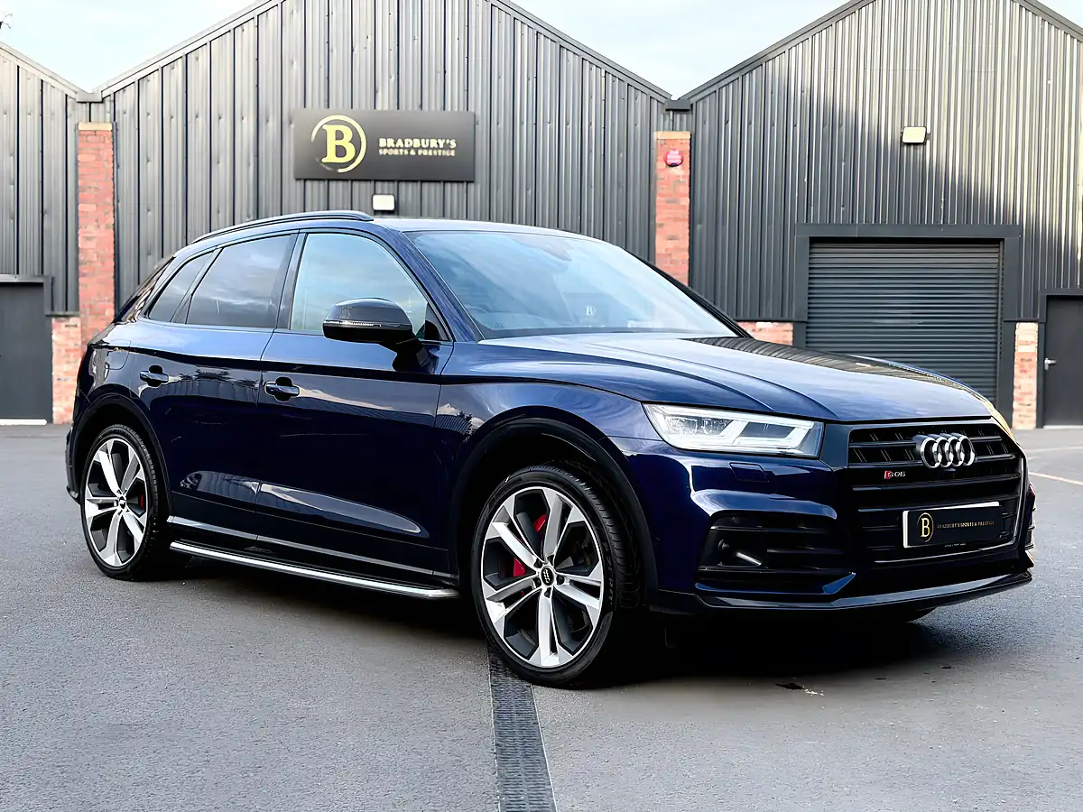 Used 2020 Audi SQ5 Vorsprung Blue - Interior and Exterior details 6