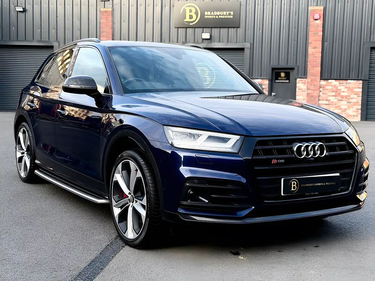 Used 2020 Audi SQ5 Vorsprung Blue - Interior and Exterior details 8