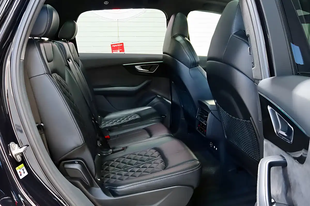Used 2020 Audi SQ7 Vorsprung Black - Interior and Exterior details 15