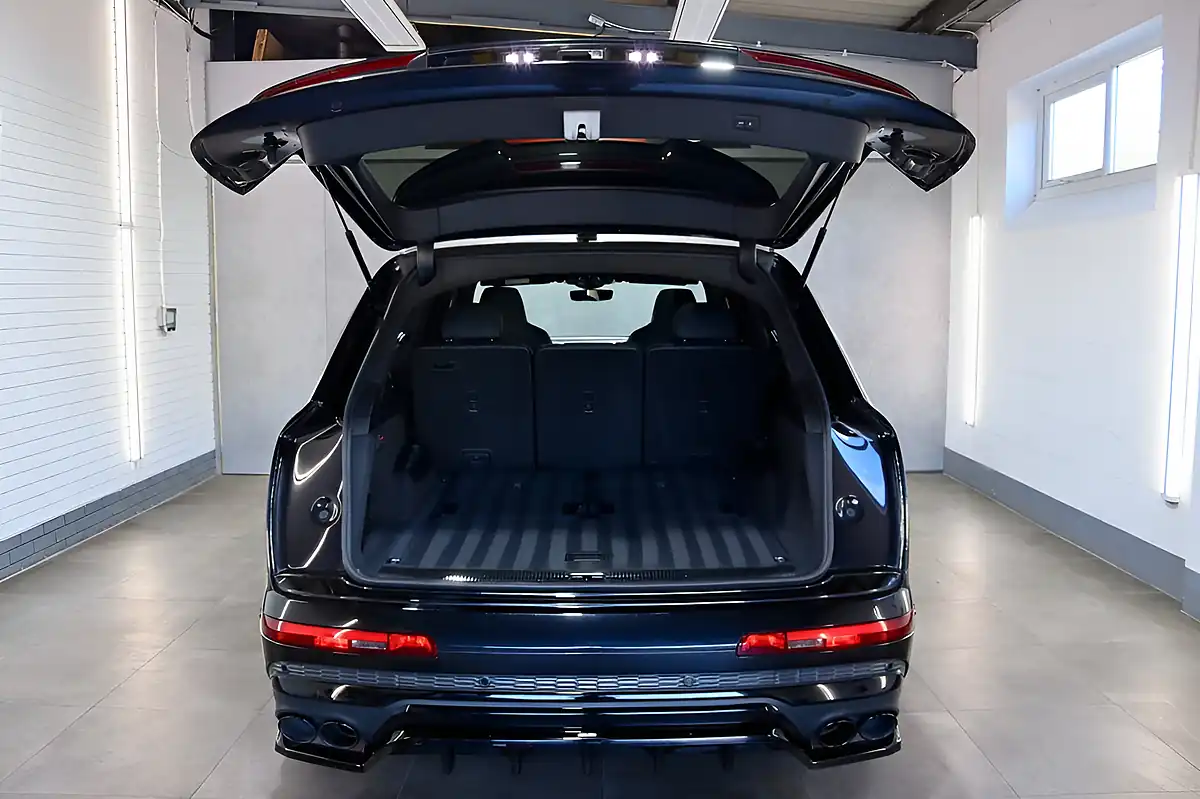 Used 2020 Audi SQ7 Vorsprung Black - Interior and Exterior details 16